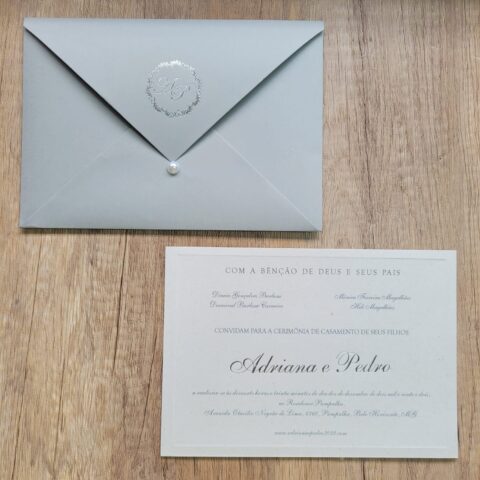 Convite para casamento civil: 5 passos para acertar na escolha com elegância
