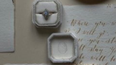 Designers vs. Modelos Prontos: Qual Escolher para a Identidade Visual do Seu Evento?