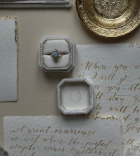 Designers vs. Modelos Prontos: Qual Escolher para a Identidade Visual do Seu Evento?