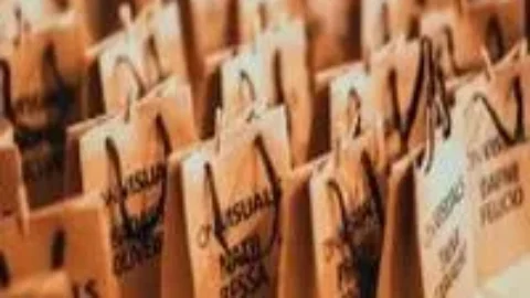 Sacolas Personalizadas para Lembrancinhas em BH: Serviço Profissional do Ateliê da Lola