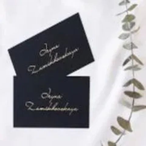 Casamento noturno ao ar livre: o que ninguém te conta sobre o convite e a logística